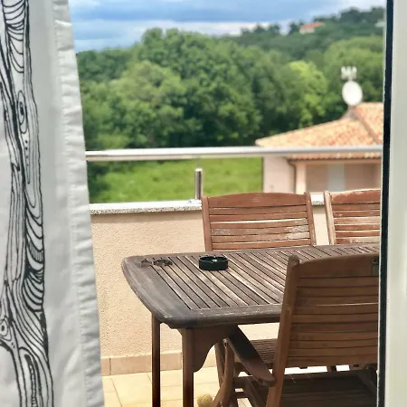 Apartman Sara Apartment